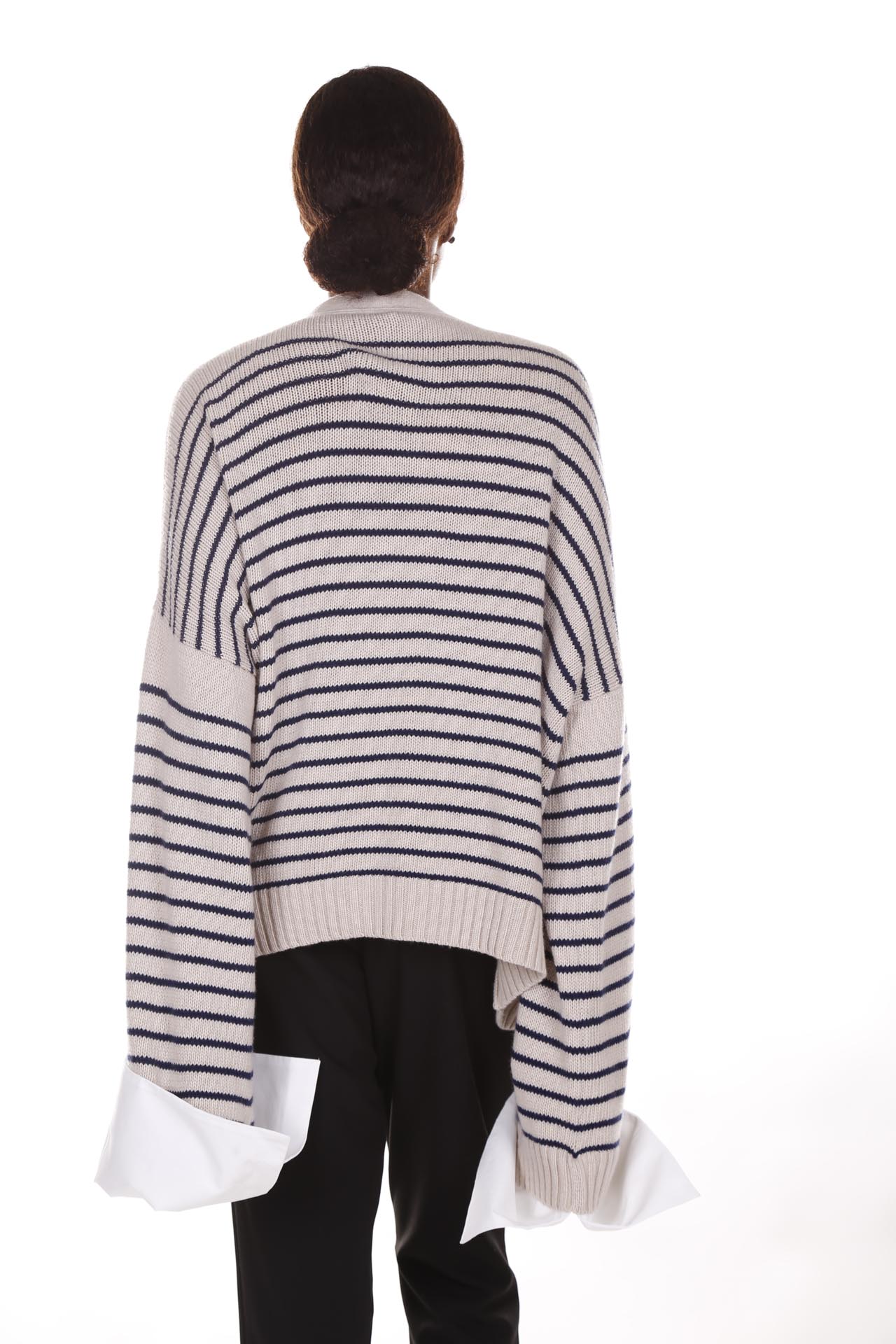 Jejia, Cardigan